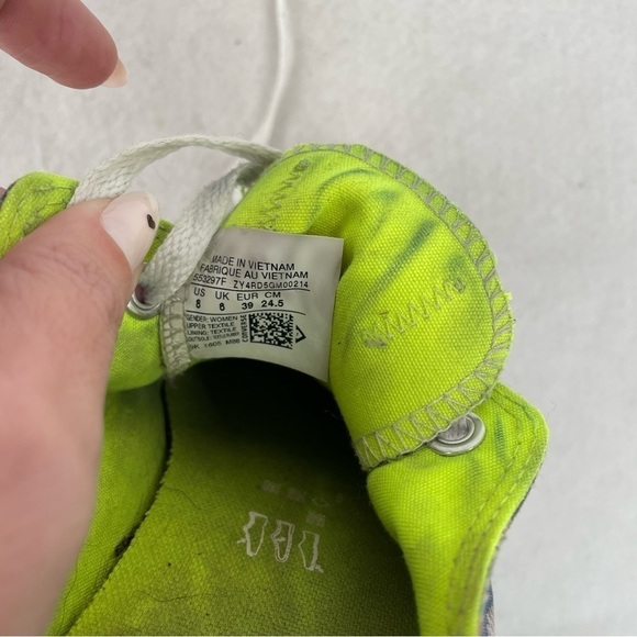 CONVERSE Women’s Chuck Taylor abstract rose print purple/blue lace up size: 8 - Picture 10 of 10